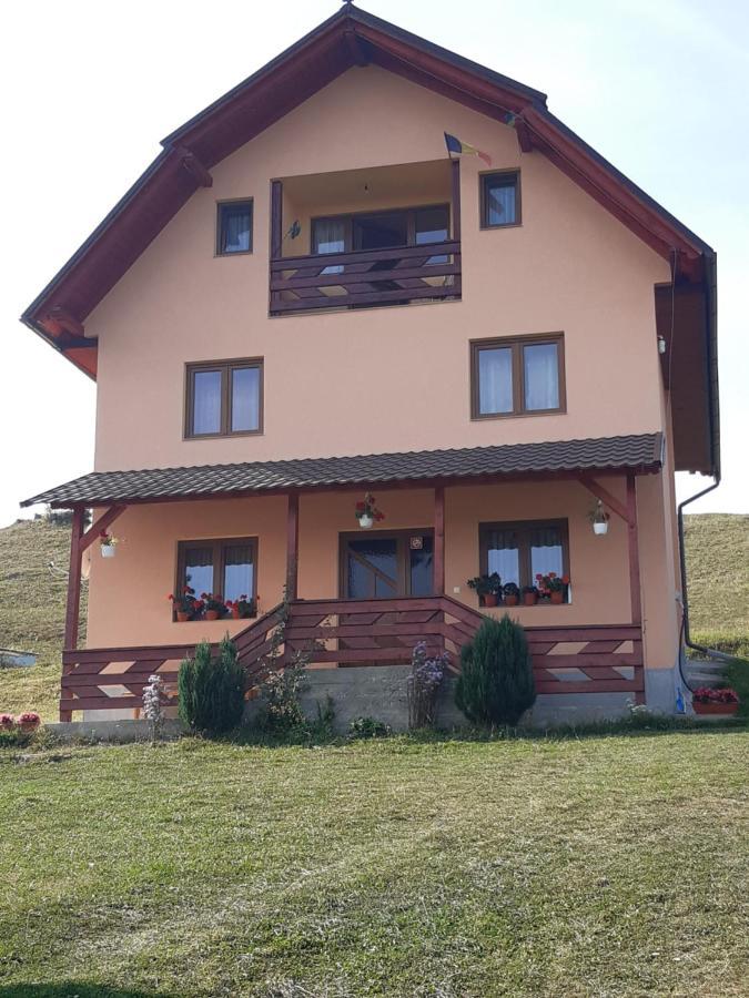 Cabana Gabriela Girda de Sus Exterior photo